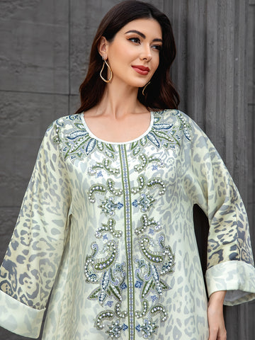 O Muslim Women's long robe for the Arabian dress./MH