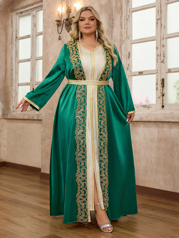 Elegant Plus Size Arabian Thobe with Golden Pattern -/MH