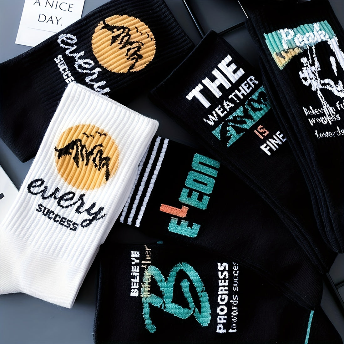 5/10 Pairs Of Men's Trendy Graffiti Letter Pattern Crew Socks, Breathable Comfy Casual Unisex Socks For Men's Outdoor Wearing