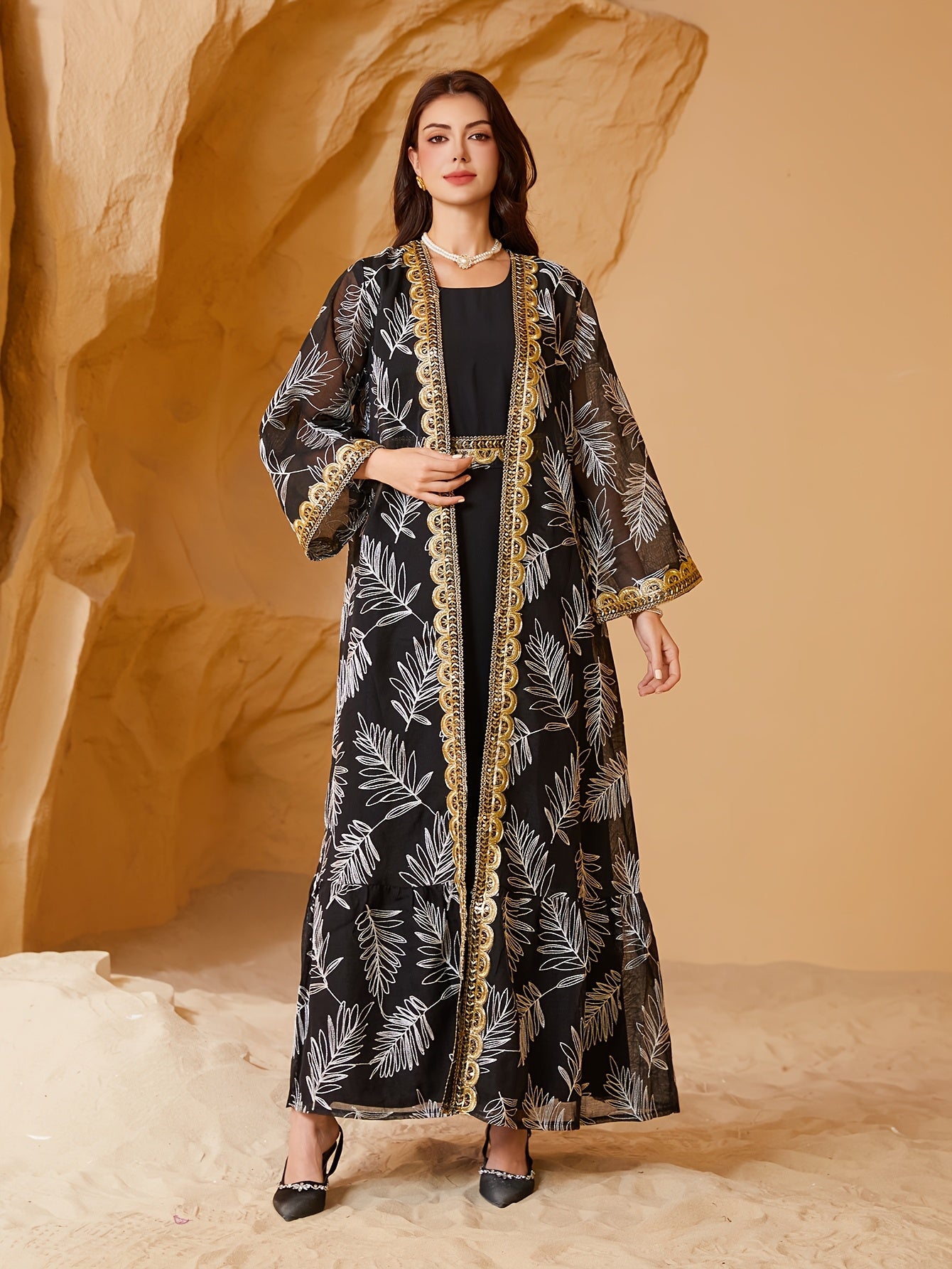 Elegant Black Abaya with Golden Floral Embroidery - Stylish Long-Sleeve '/MH