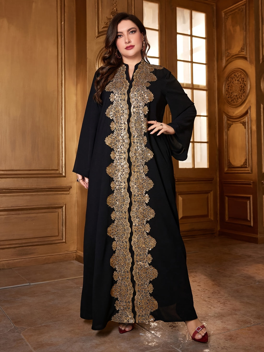 Plus Size, Plus Size Women's Floral Applique Long Sleeve Dress./MH
