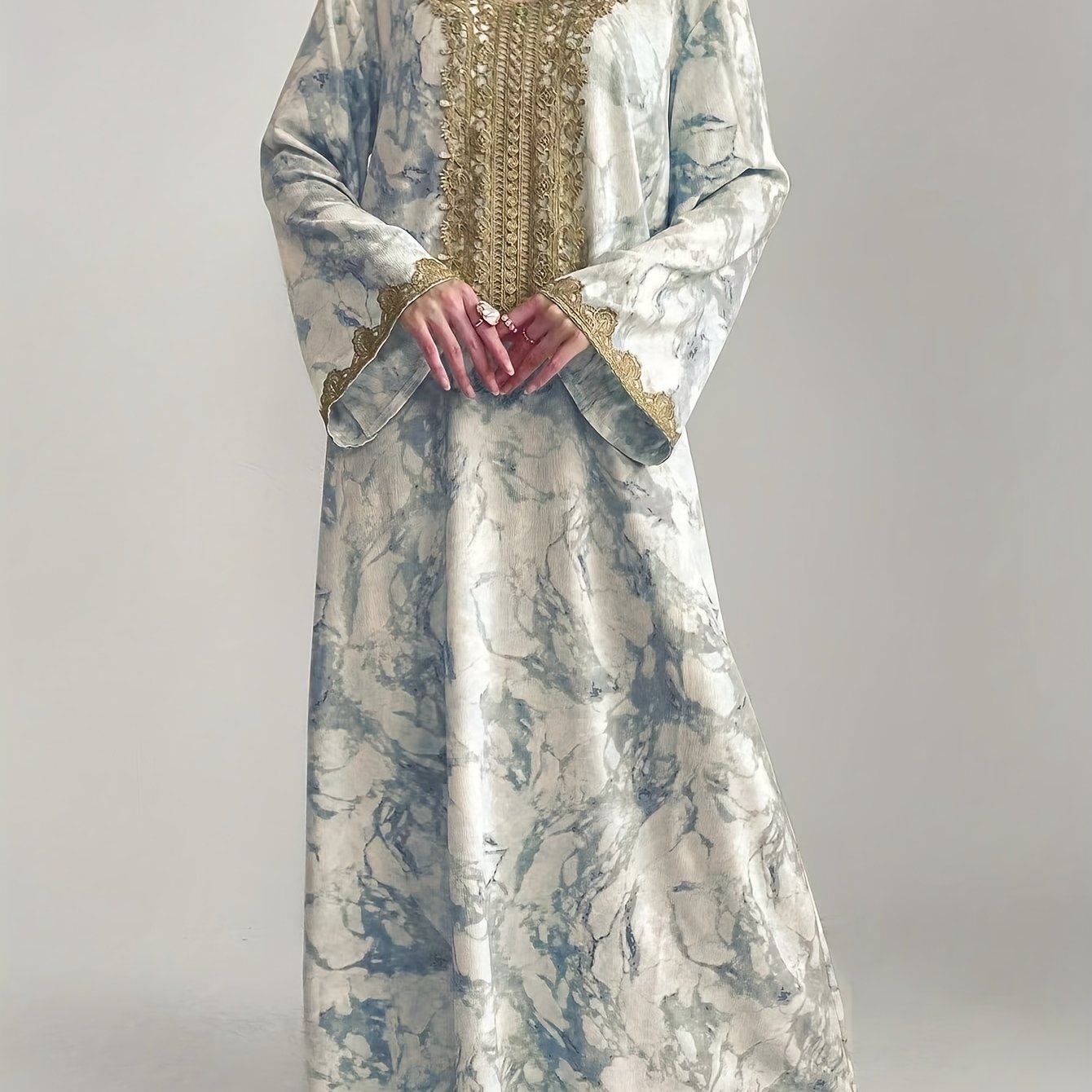 Round Neck Embroidered Stylish Over-the-Knee Maxi Dress./MH