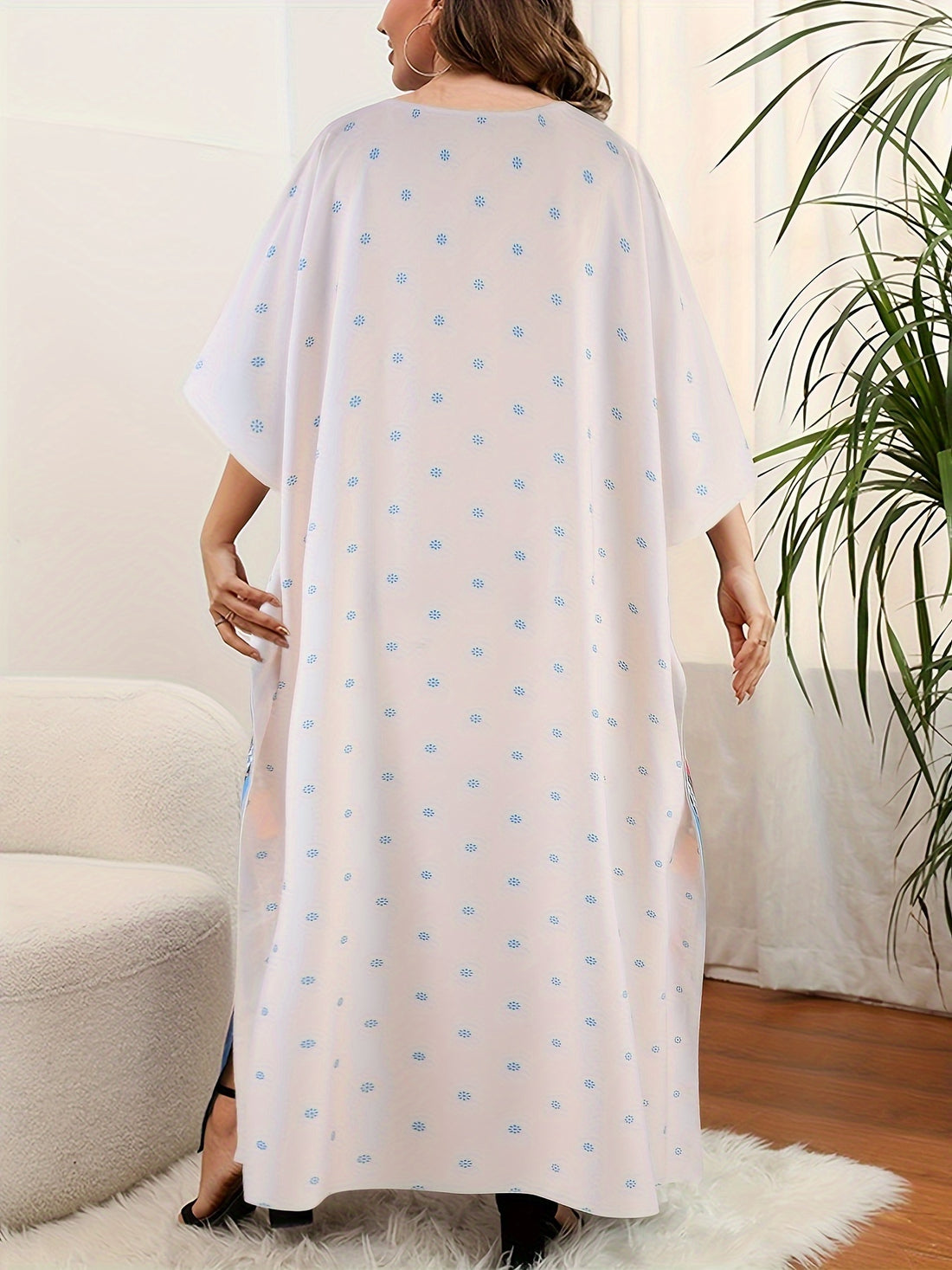 [Tribal Print, Plus Size Abaya] Elegant Plus Size Kaftan Abaya Dress - Polyester Blend, V-Neck Tribal Print, Loose-Fit Middle-Eastern Style - Non-Stretch Fabric, All-Season, Long Length with Split Detail for Weekend Casual