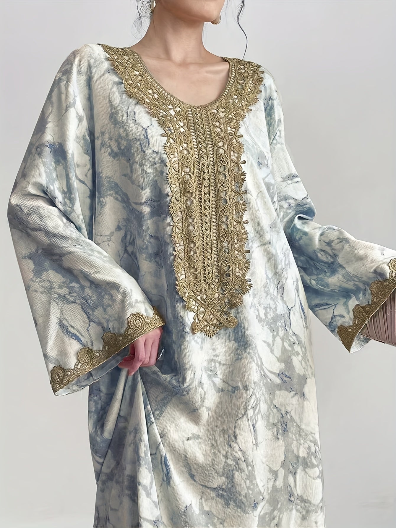 Round Neck Embroidered Stylish Over-the-Knee Maxi Dress./MH