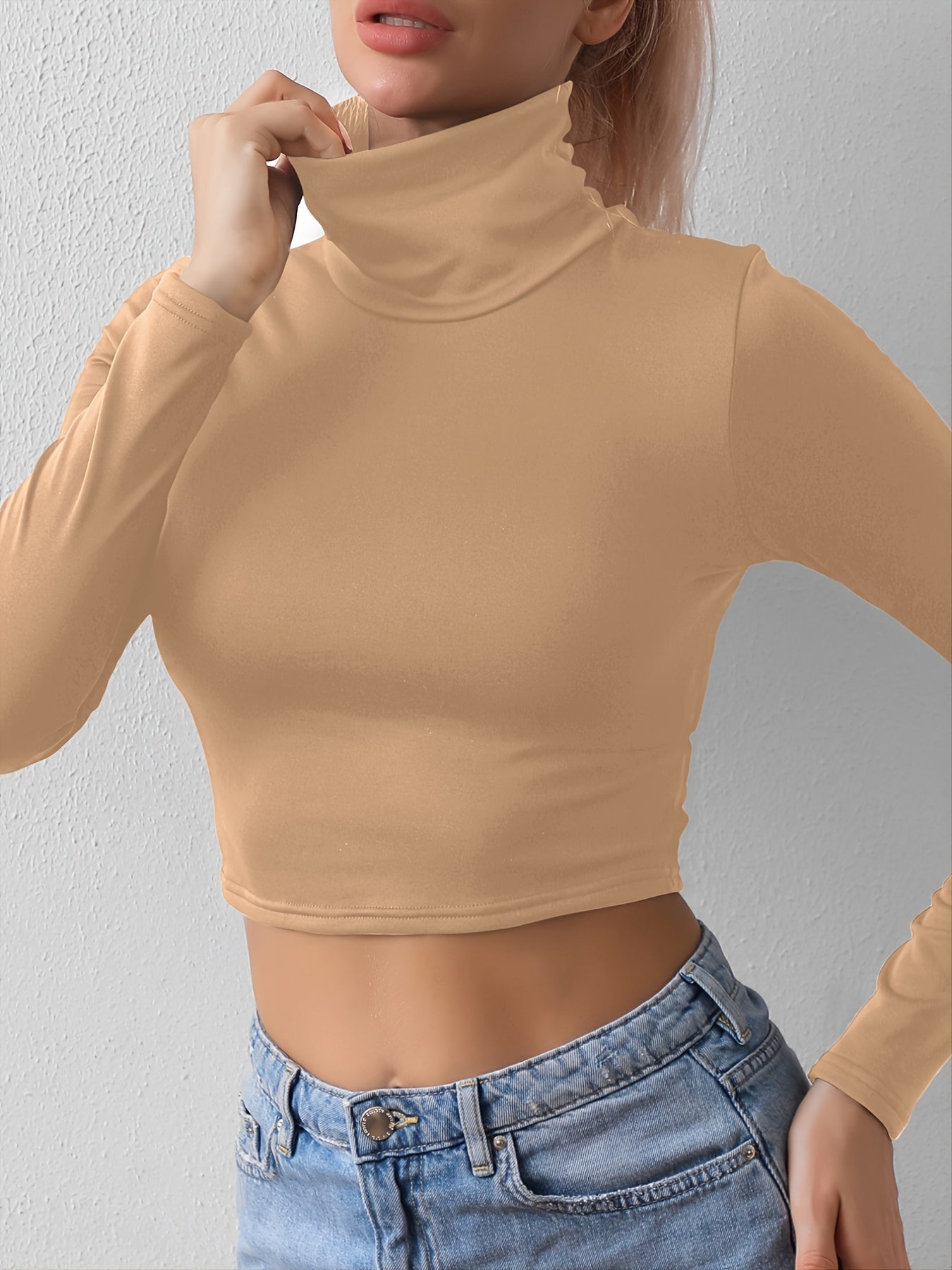 European and American Fashion Sexy Short Women's Top .