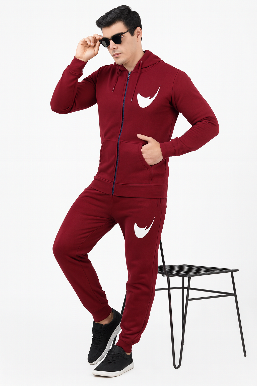 Men’s Zip-Up Tracksuit – Hoodie & Joggers Set in Maroon./MH