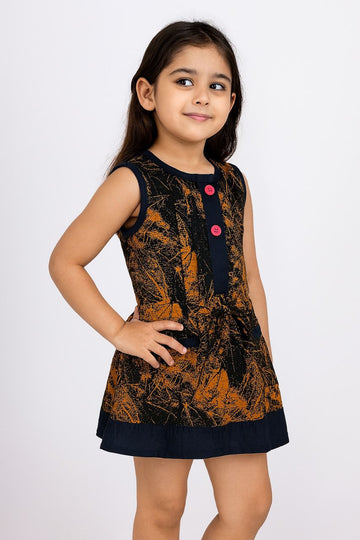 Kid Girl Leafy Print Sleeveless Button Dress | MH