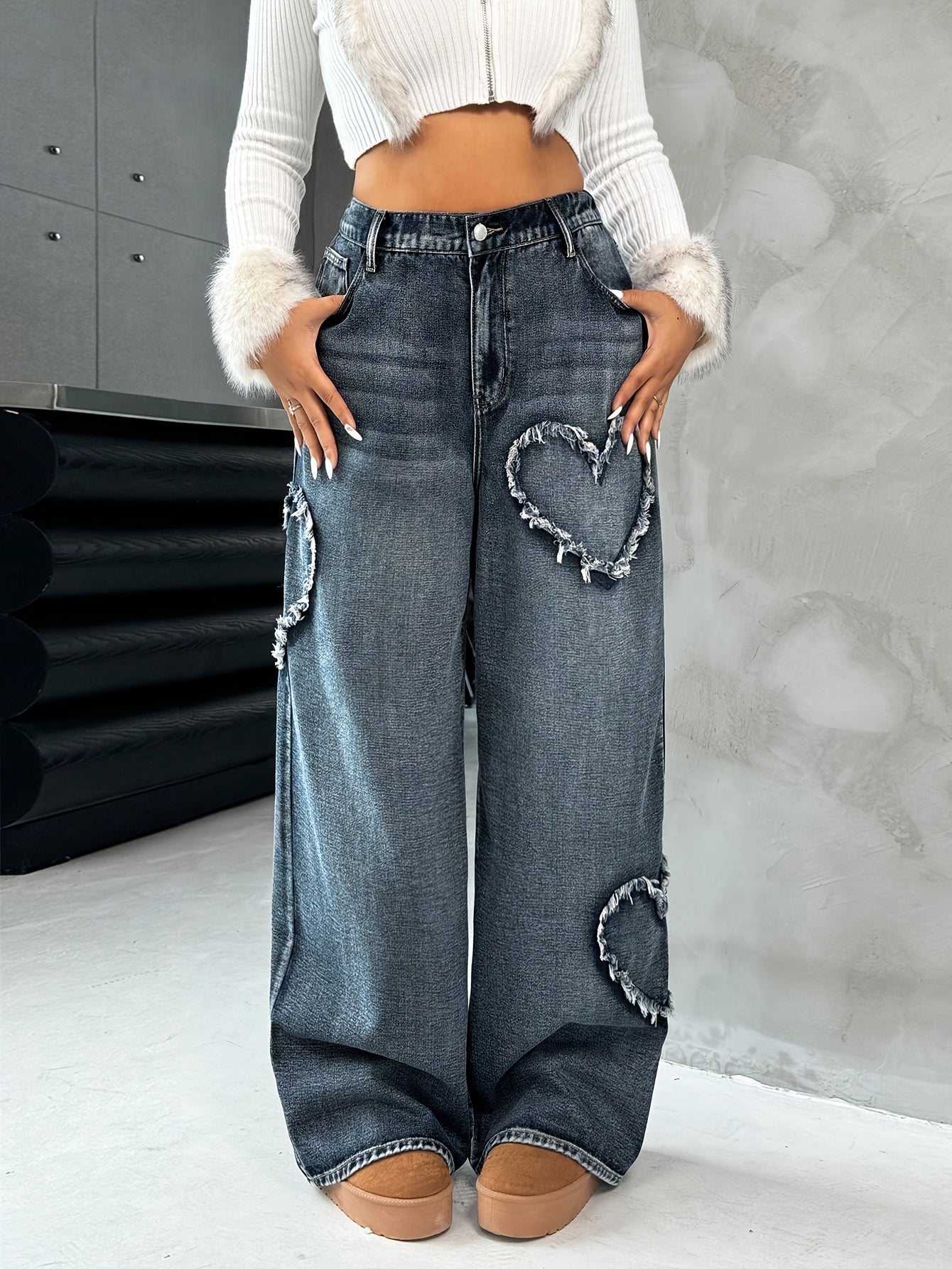 Women's 2025 New Heart-Shaped Straight-Leg Wide-Leg Jeans - Elegant Water-Washed Denim, Machine Washable All-Season Versatile Casual Pants