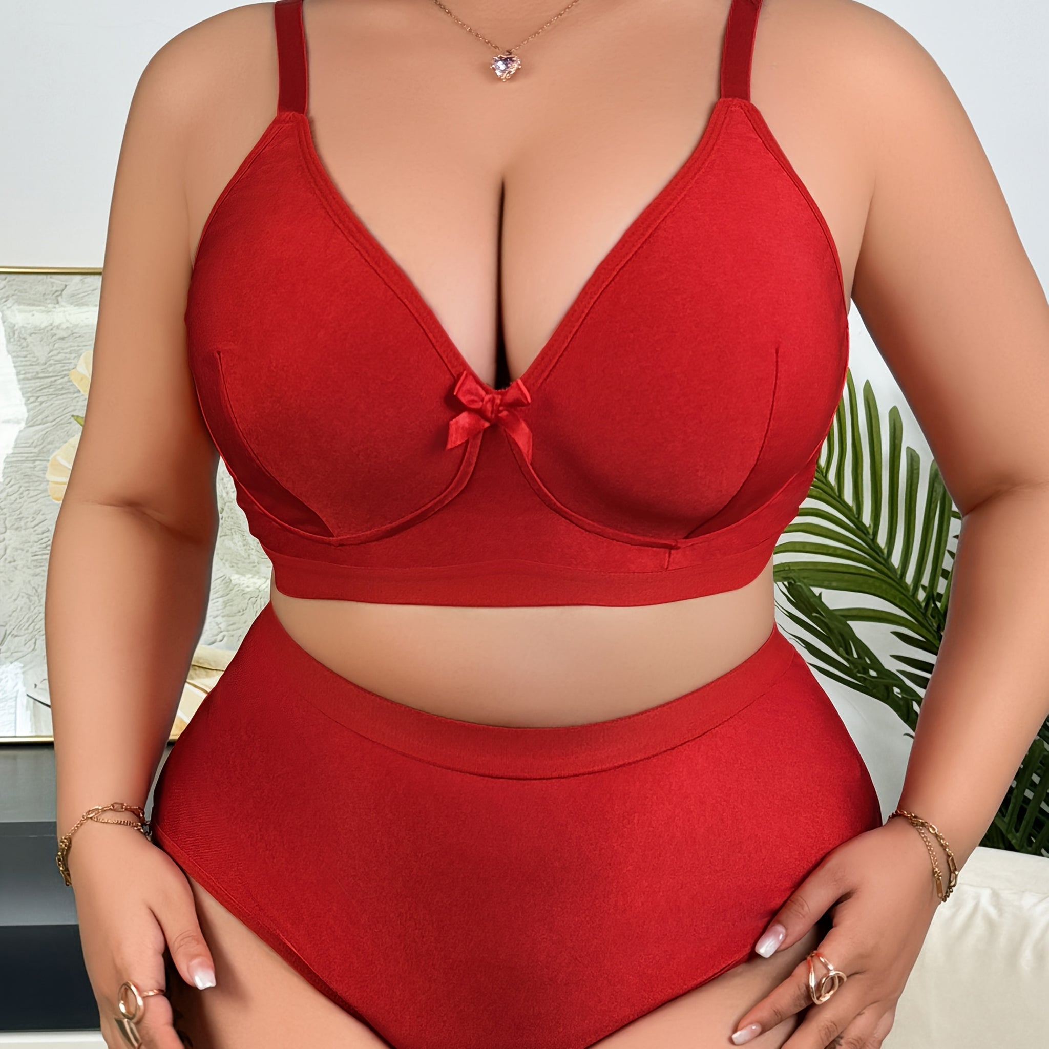 Women'S Plus Size Sexy Lingerie Set - Red V-Neck Bra and Panty Set'/MH